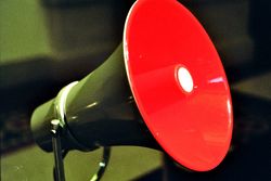2010mar6_megaphone_floeschiev2_4345518893_5a5702ef5e_b